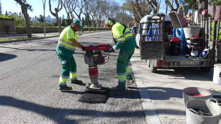 Reparación de socavones en el asfalto