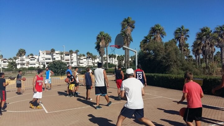 Costa Ballena acoge este fin de semana el Concurso de Triples y el Mercado Costa Ballena